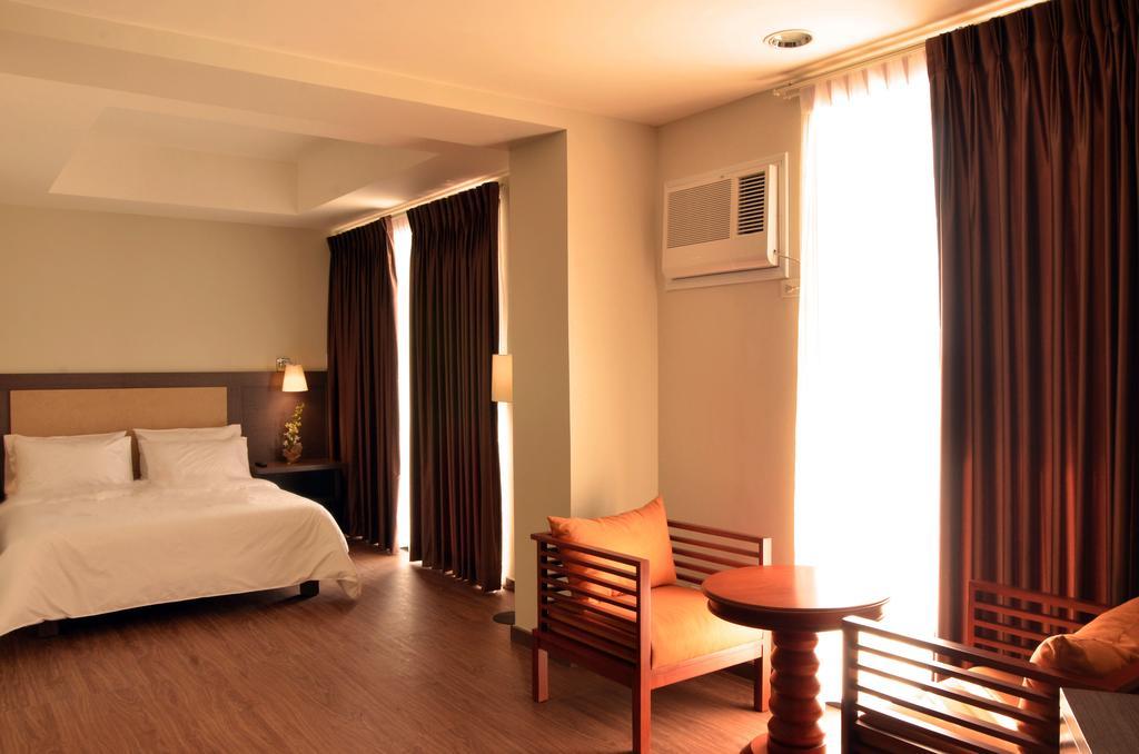Rivermount Hotel And Resort Sarrat Kültér fotó