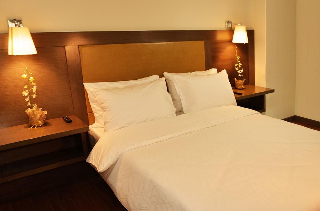 Rivermount Hotel And Resort Sarrat Kültér fotó