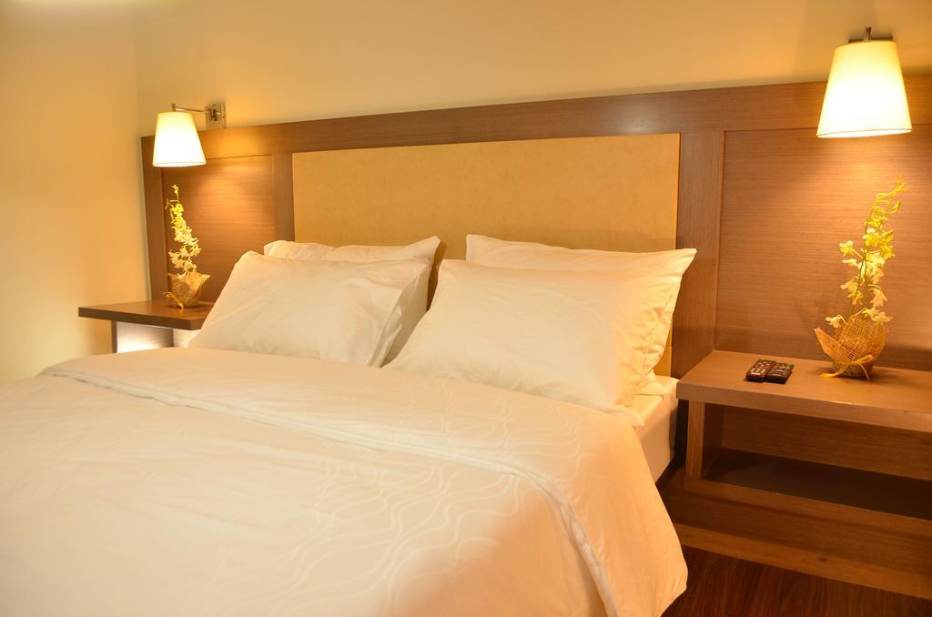 Rivermount Hotel And Resort Sarrat Kültér fotó