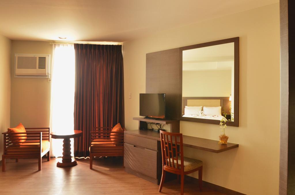 Rivermount Hotel And Resort Sarrat Kültér fotó