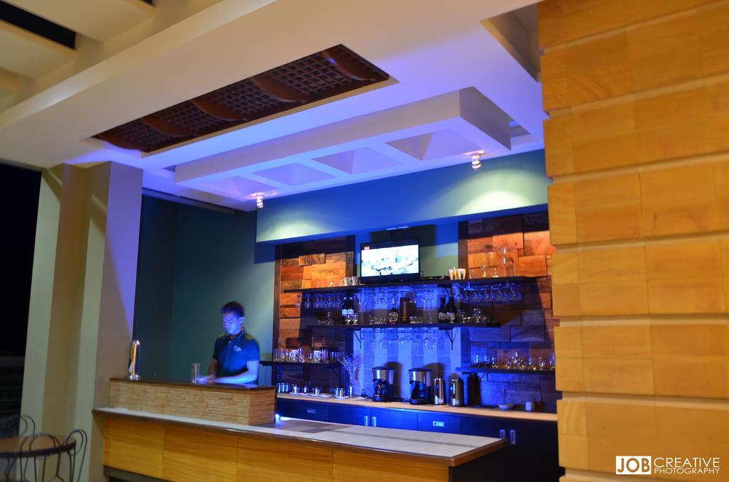 Rivermount Hotel And Resort Sarrat Kültér fotó