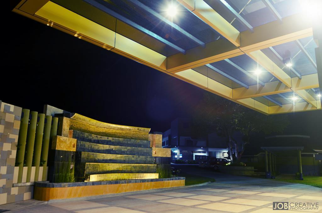 Rivermount Hotel And Resort Sarrat Kültér fotó
