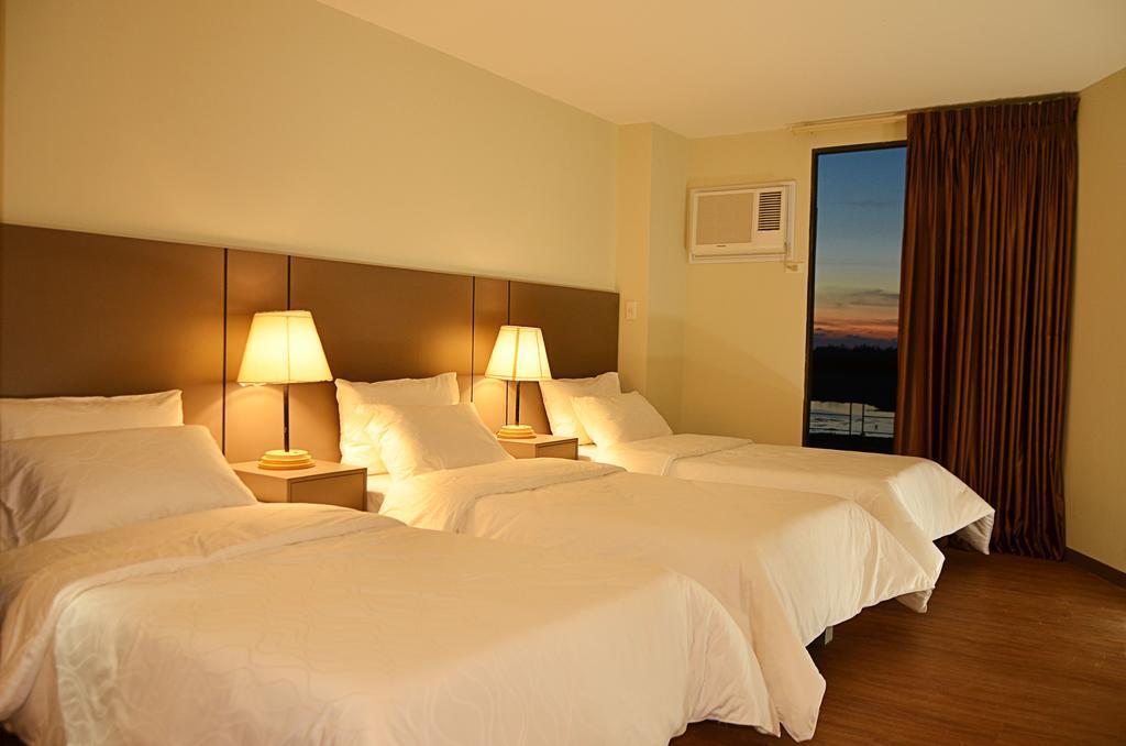 Rivermount Hotel And Resort Sarrat Kültér fotó