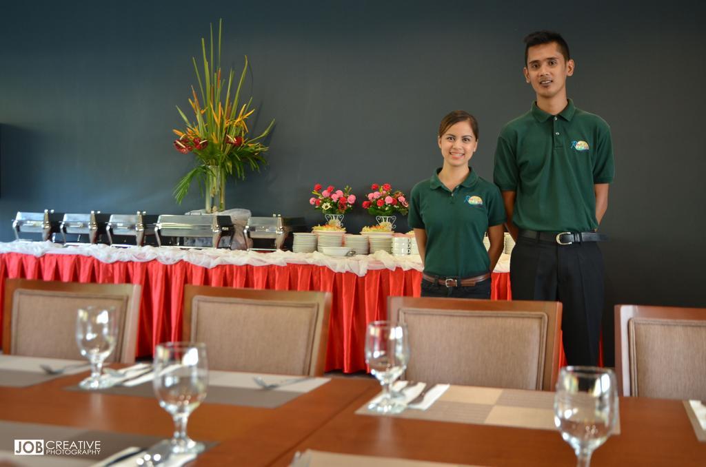 Rivermount Hotel And Resort Sarrat Kültér fotó