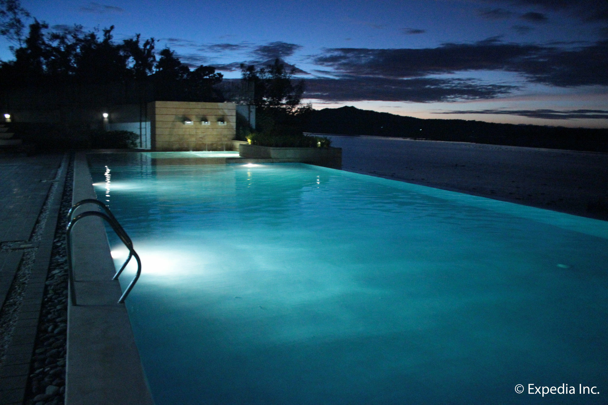 Rivermount Hotel And Resort Sarrat Kültér fotó